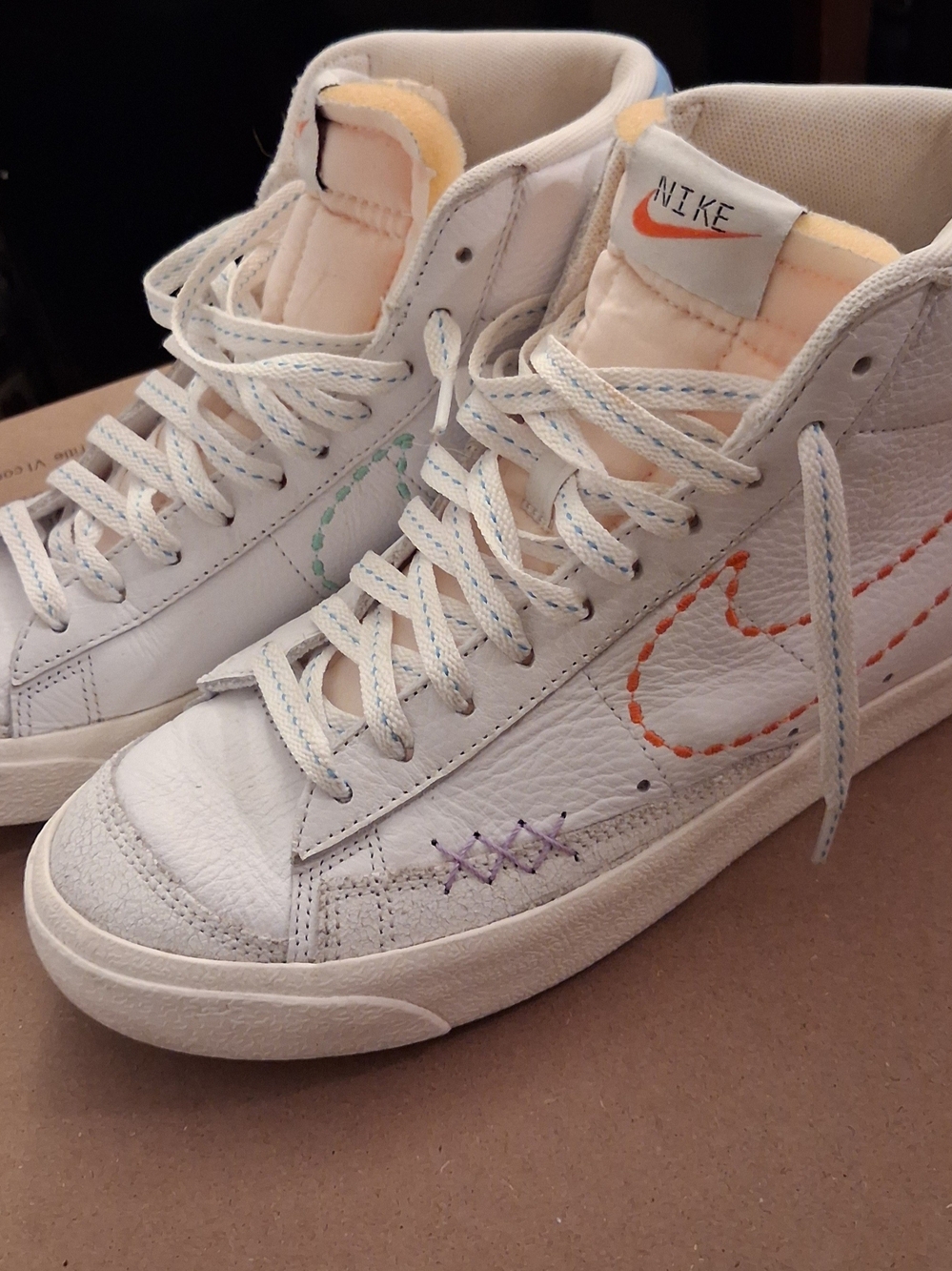 🏷️ Nike Blazer Mid '77 SE "Nike 101" White Orange Lilac (W)